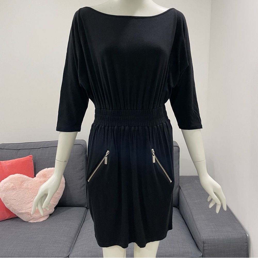 2b BEBE Soft Dress Size S Dolman Sleeves Detailed Elastic Waist Zipped Pockets